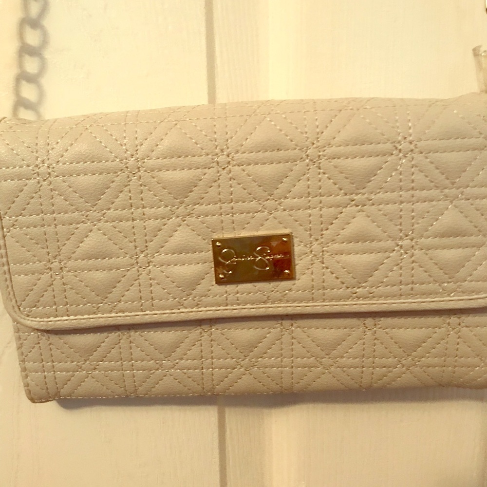 Jessica Simpson clutch